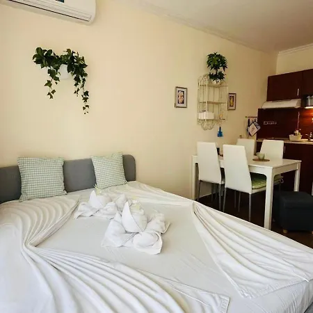 Abelia а-21 Sunny Apartment Slantschew brjag